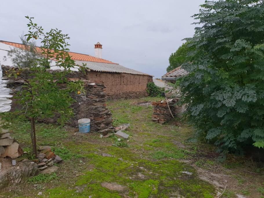 Casa Tipica Extremena Lejlighed Cheles Eksteriør billede